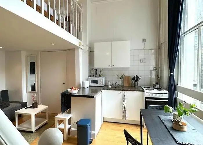 Duplex Studio By Hyde Park- 8